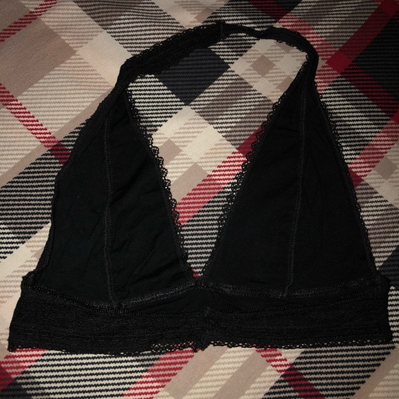 ⭐️ 2 for $10 ⭐️ Black Lace Bralette - Picture 2 of 2